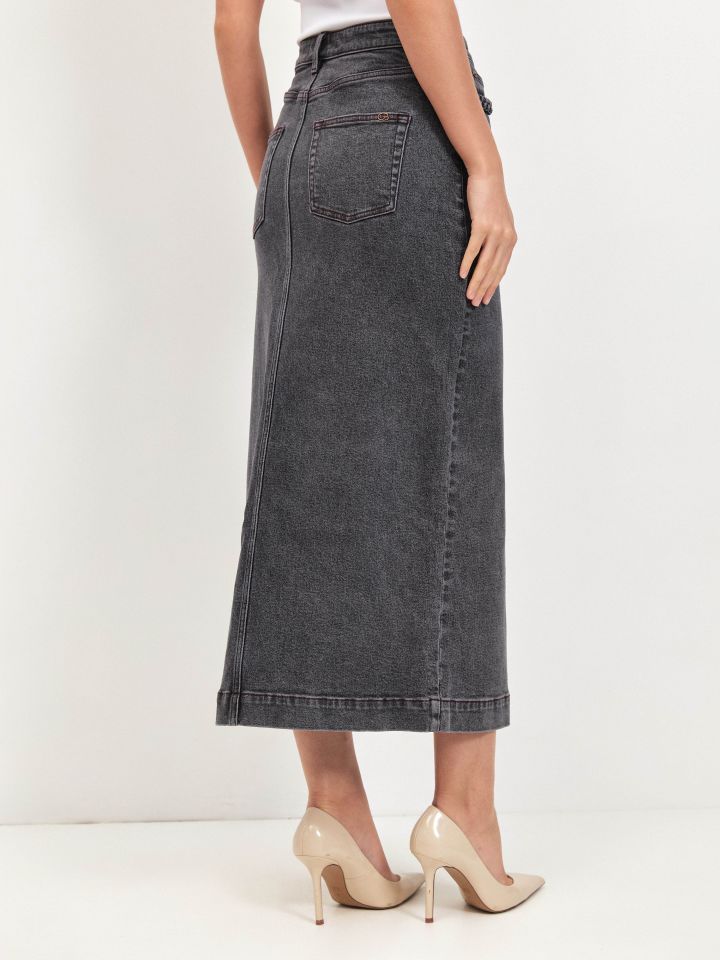 חצאית ג’ינס צמות בכיסים בצבע ג’ינס אפור