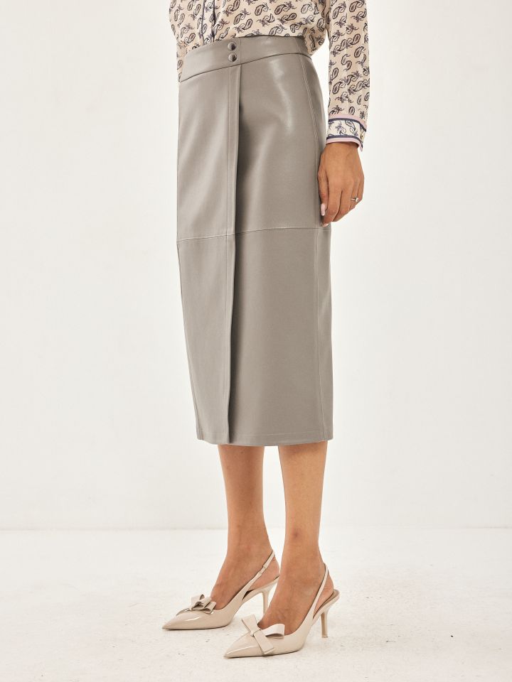 חצאית דמוי עור מעטפה בצבע מוקה