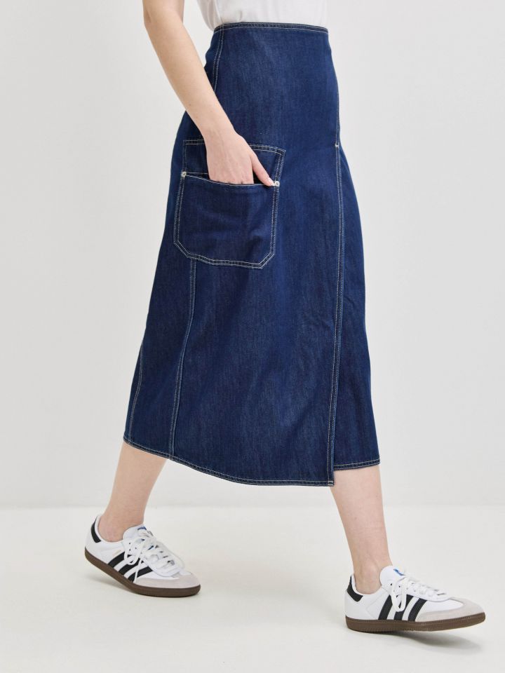 חצאית ג’ינס כיס בצבע ג’ינס כהה