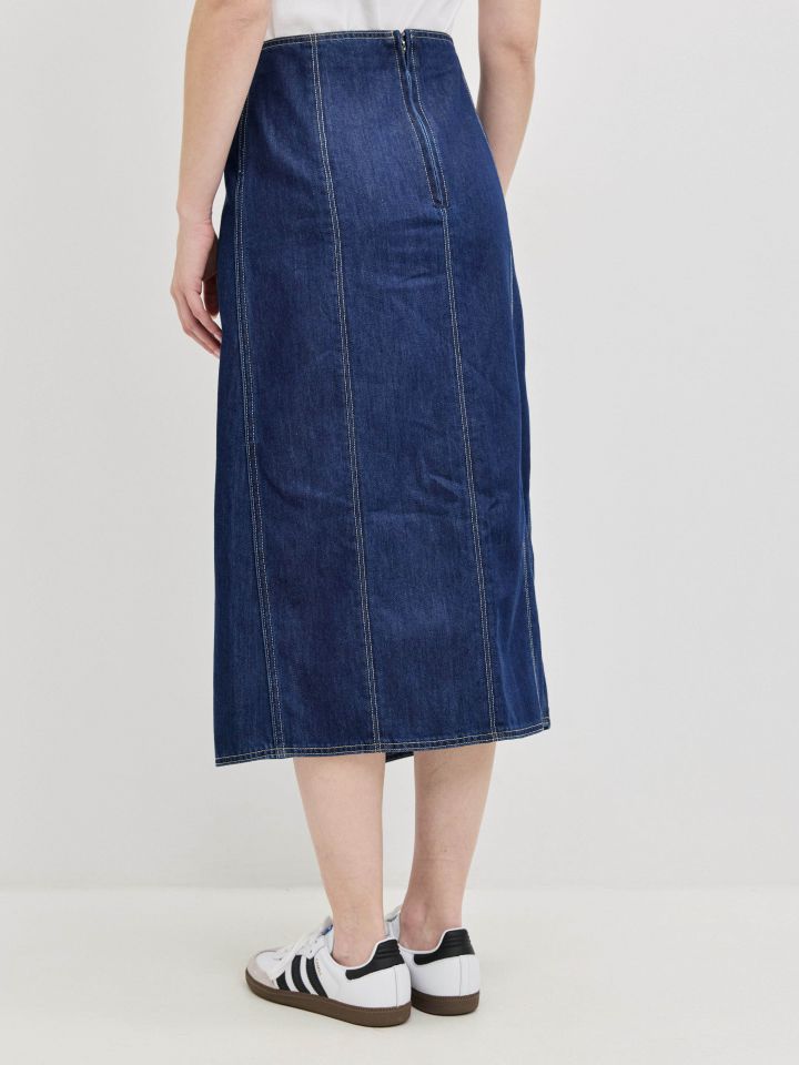 חצאית ג’ינס כיס בצבע ג’ינס כהה