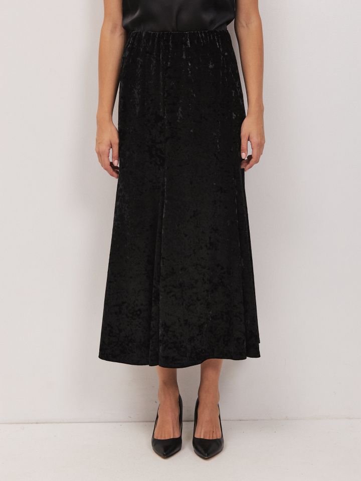 חצאית קטיפה PROMO בצבע שחור