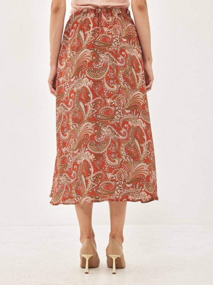 חצאית דפוס גומי בגב בצבע בריק