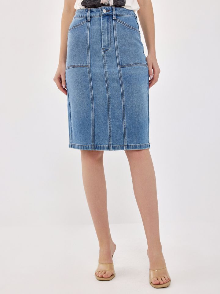 חצאית ג’ינס כיסים בצבע ג’ינס בהיר