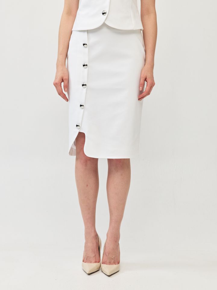 חצאית כפתורי צד LINOR בצבע אופוויט