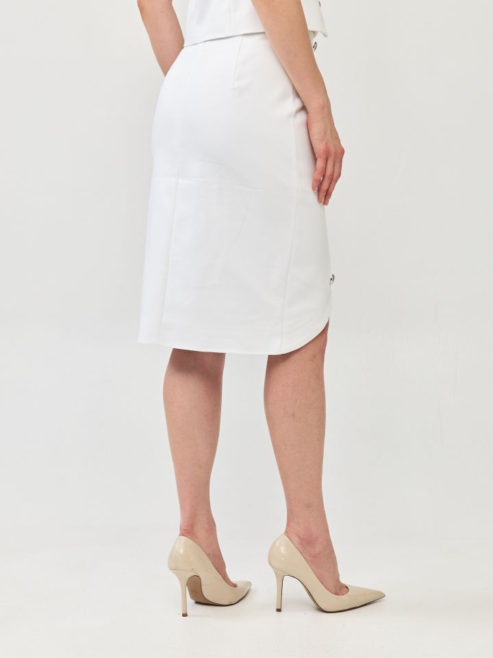 חצאית כפתורי צד LINOR בצבע אופוויט