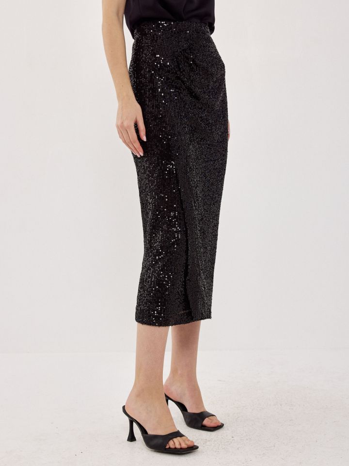 חצאית פייטים מעטפה בצבע שחור