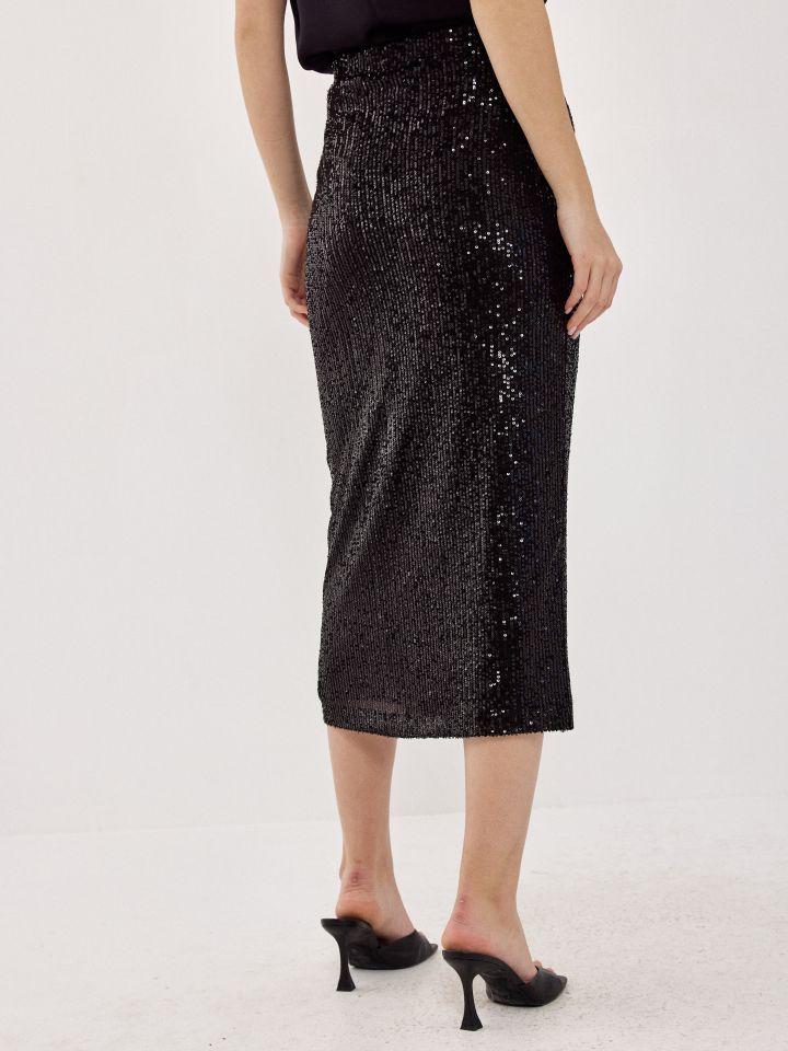 חצאית פייטים מעטפה בצבע שחור