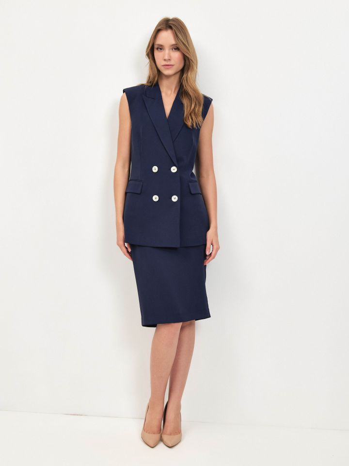 חצאית ברך כיסים בצבע נייבי