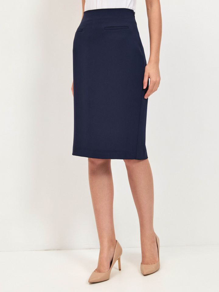 חצאית ברך כיסים בצבע נייבי