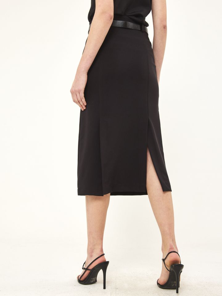 חצאית COMO חגורה בצבע שחור