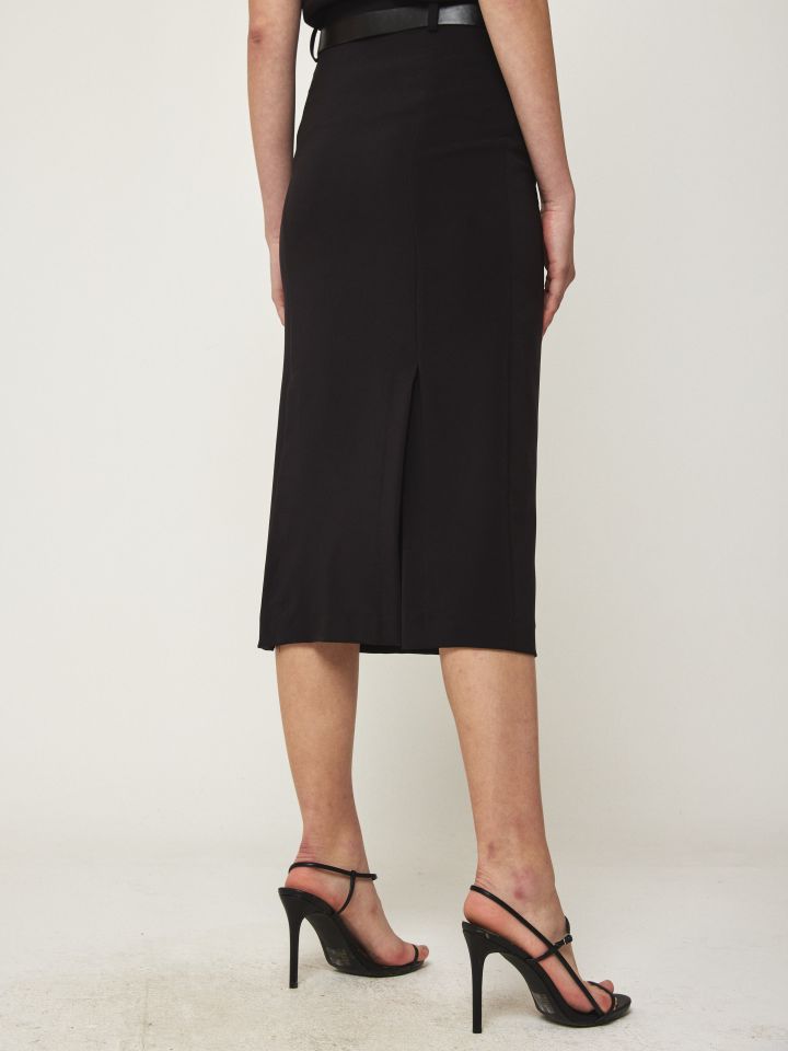 חצאית COMO חגורה בצבע שחור