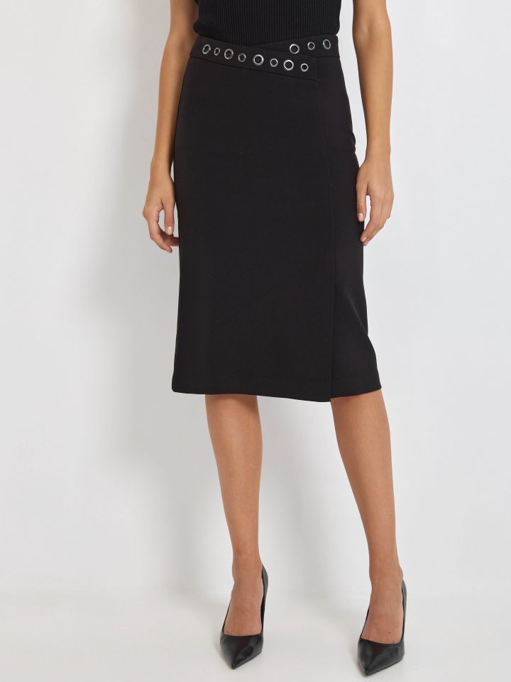 חצאית ברך איבקות בצבע שחור