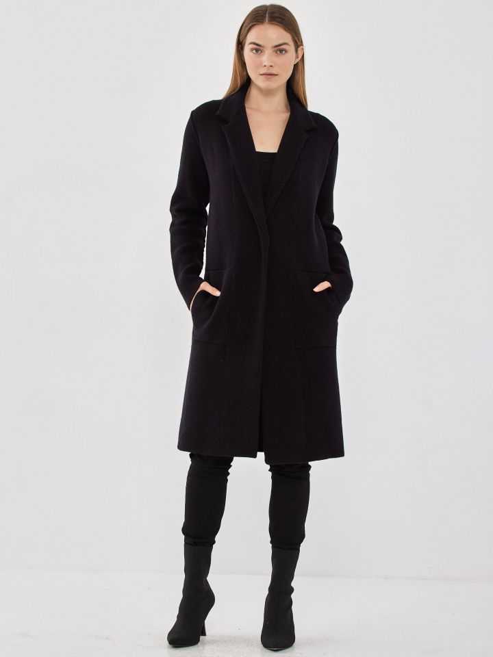 עליונית סריג ארוכה בצבע שחור