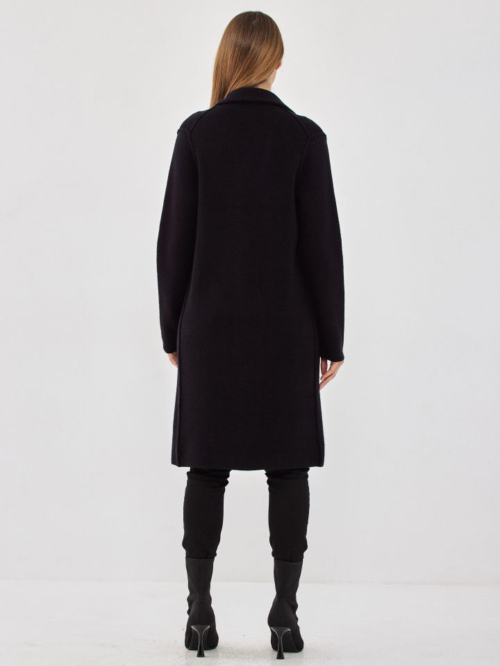 עליונית סריג ארוכה בצבע שחור