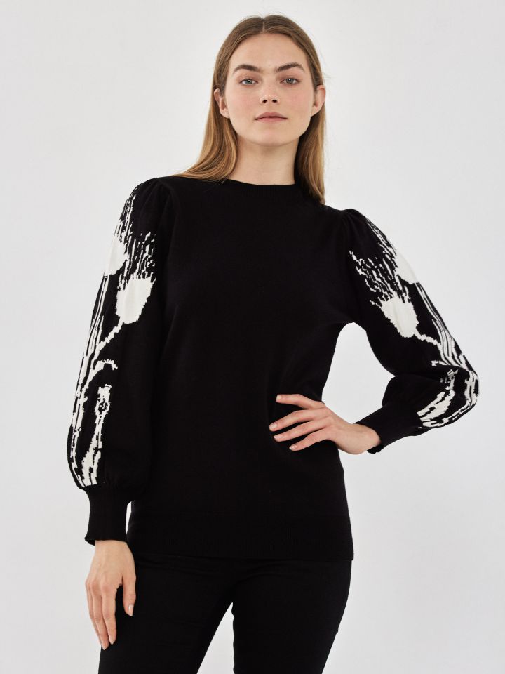 סריג פרחים בשרוולים בצבע שחור/לבן