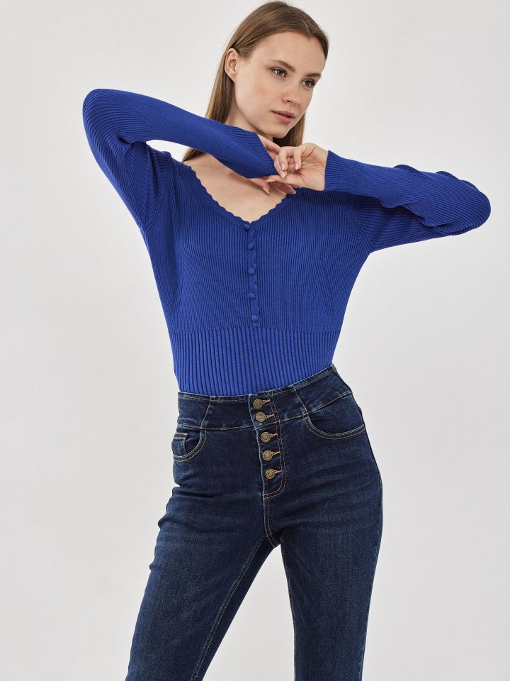 סריג V ריבים וכפתורים PROMO בצבע כחול רויאל