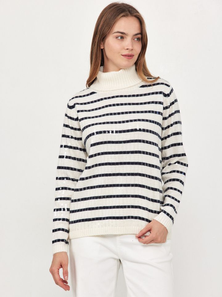 סריג גולף פסים פייטים בצבע אופוויט