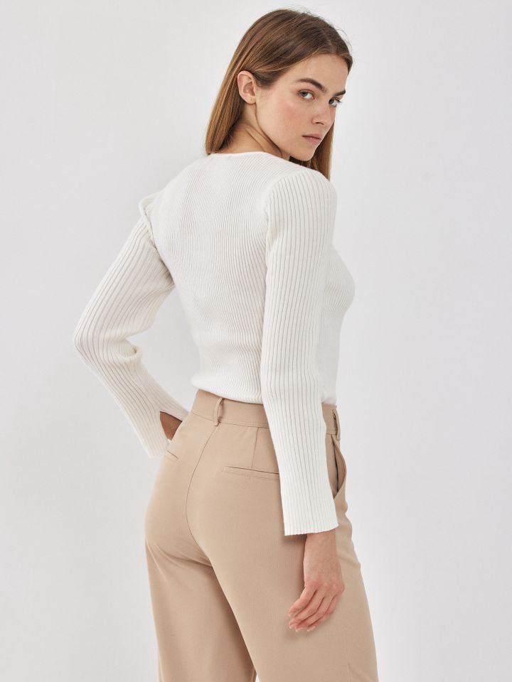 סריג LIA בצבע לבן