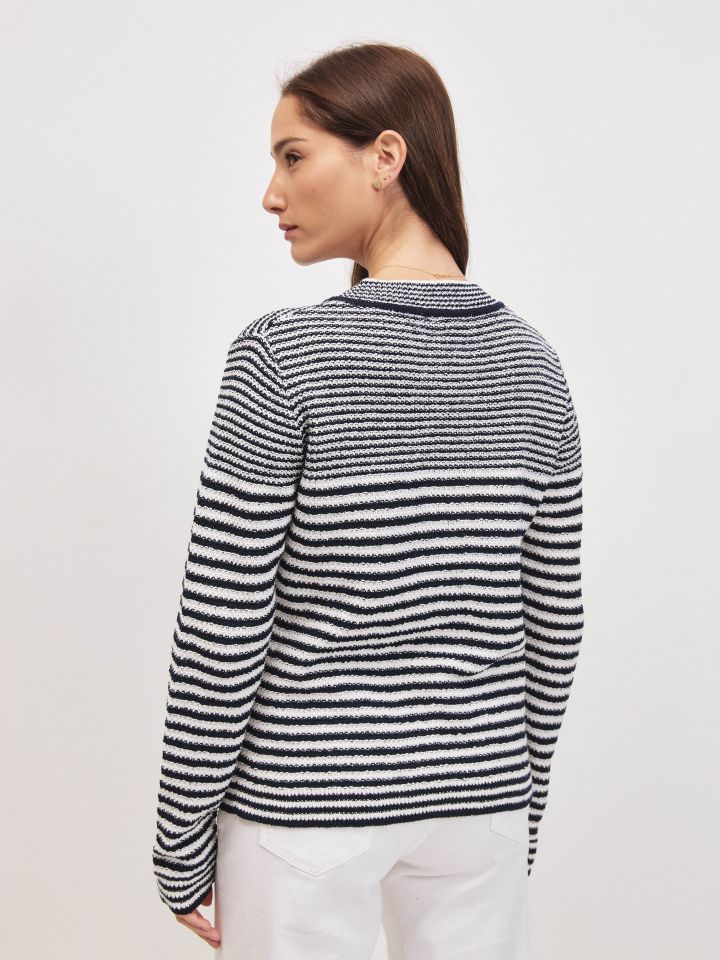 עליונית סריג פסים בצבע נייבי