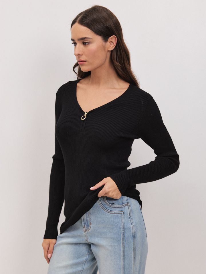 סריג V רוכסן PROMO בצבע שחור