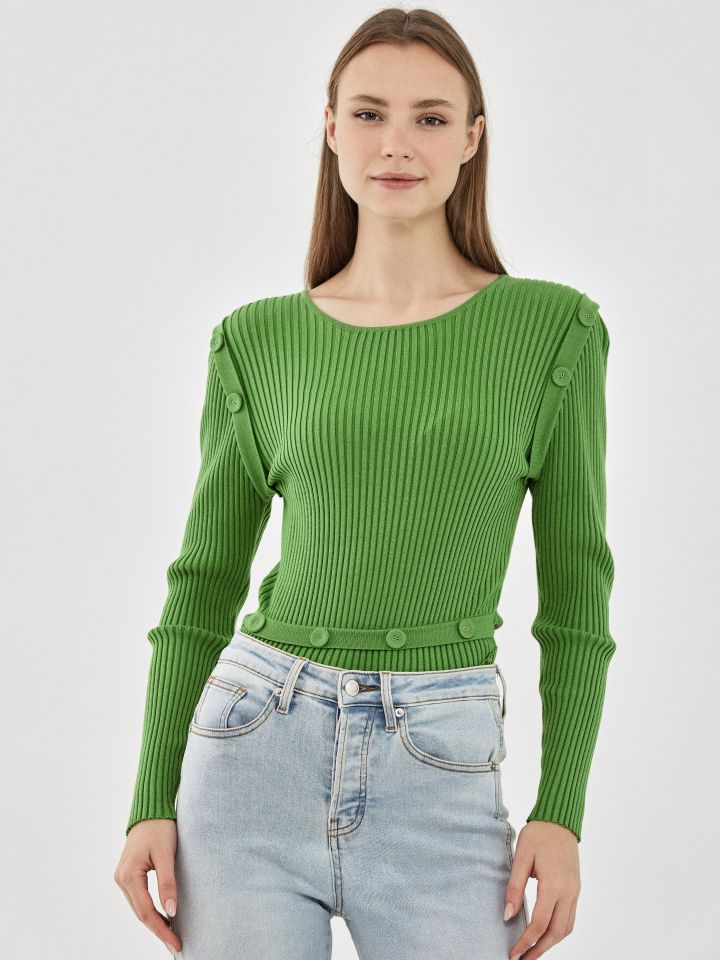 סריג כפתורים בצבע ירוק דשא