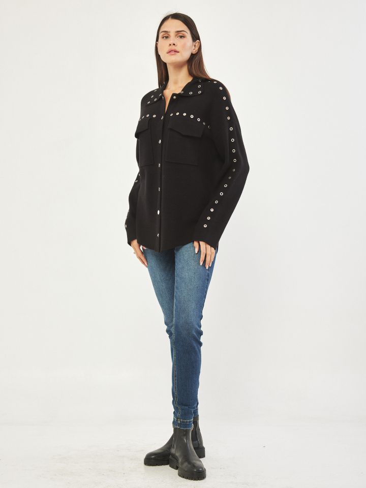 קרדיגן סריג כיסים ועיניות בצבע שחור