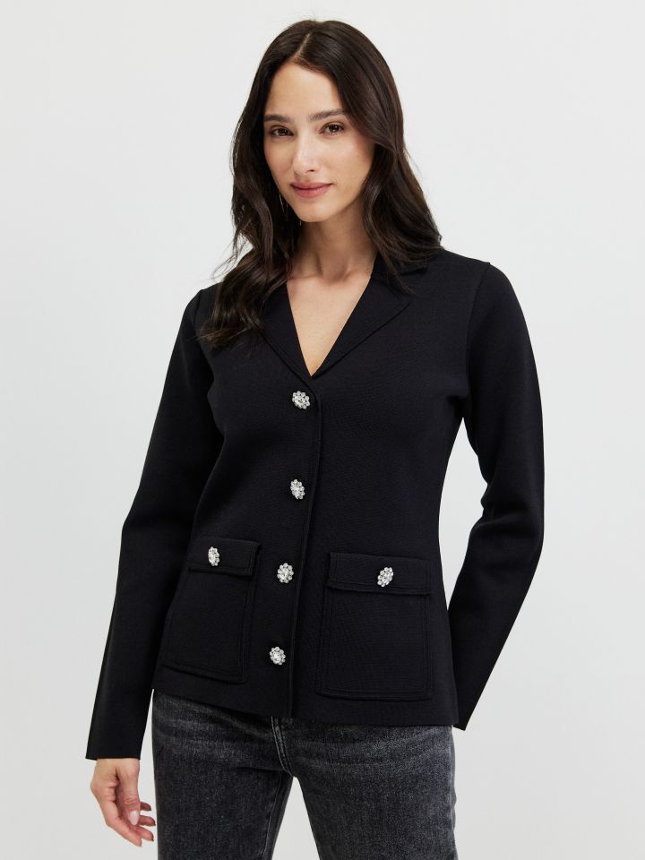 עליונית סריג כפתורי דמוי יהלומים בצבע שחור