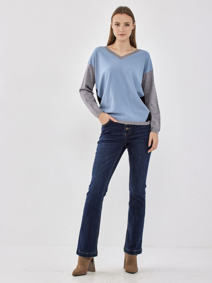 סריג V שילובים PROMO בצבע תכלת