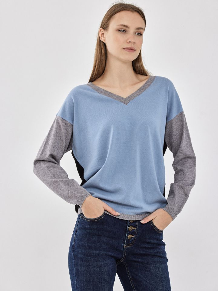 סריג V שילובים PROMO בצבע תכלת