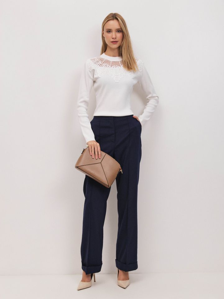 סריג פתח ליבה קרושה בצבע אופוויט