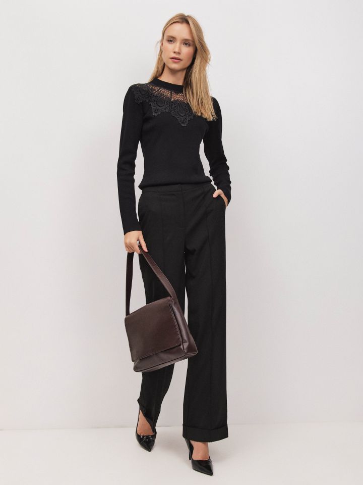 סריג פתח ליבה קרושה בצבע שחור