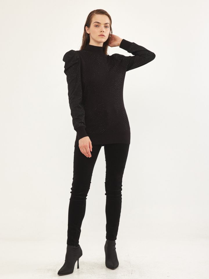 סריג גולף יהלומים בצבע שחור