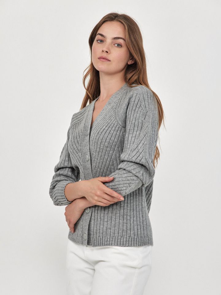 קרדיגן סריג סריגות  דיאגונל בצבע אפור כסף