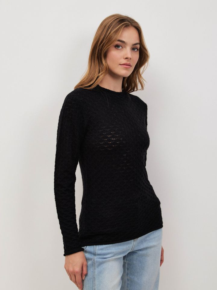 סריג קרושה  LIA בצבע שחור