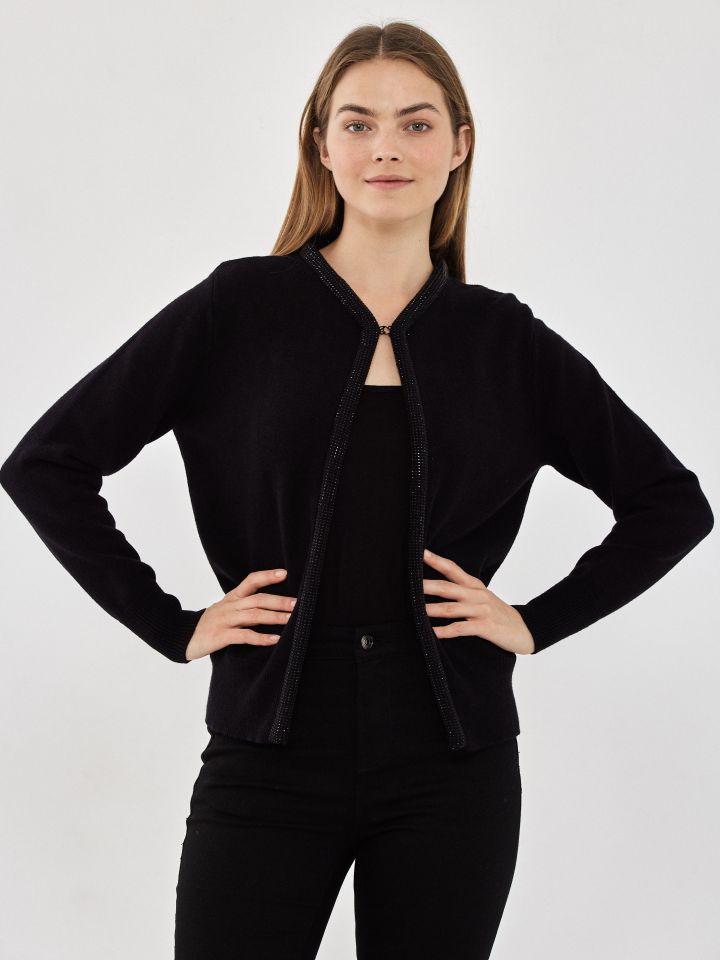 עליונית סריג יהלומים EDEN בצבע שחור