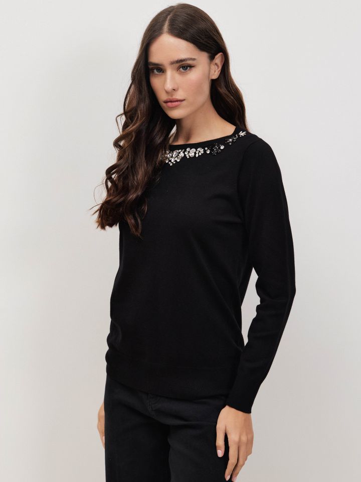 סריג פתח דמוי יהלומים בצבע שחור