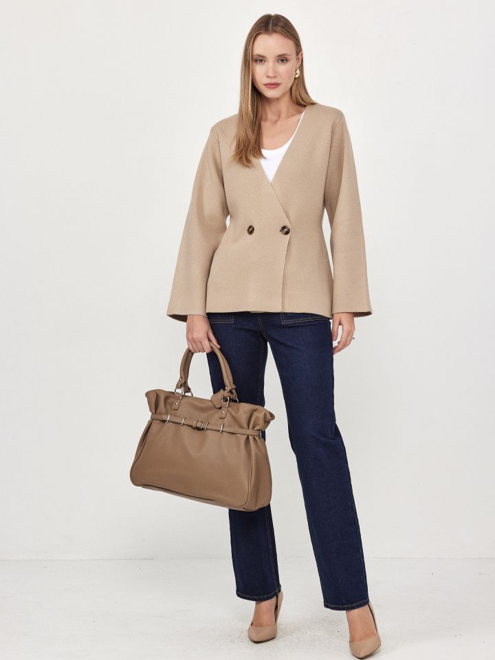 קרדיגן סריג V  כפתורים בצבע קאמל