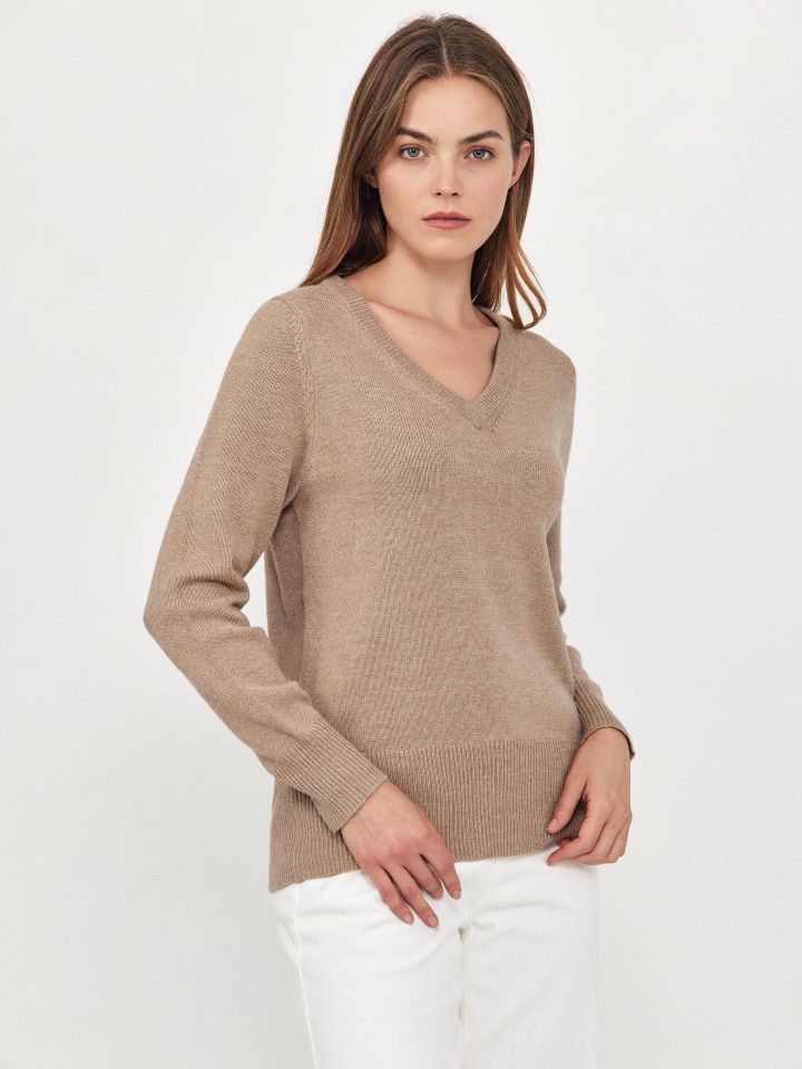 סריג  PROMO ITALY V בצבע קאמל