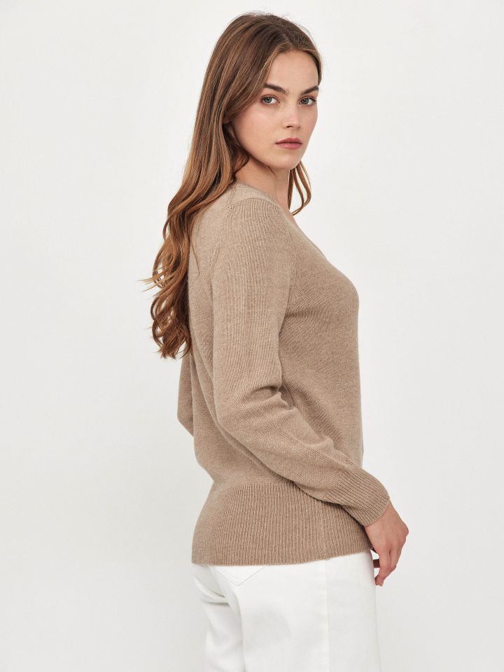 סריג  PROMO ITALY V בצבע קאמל