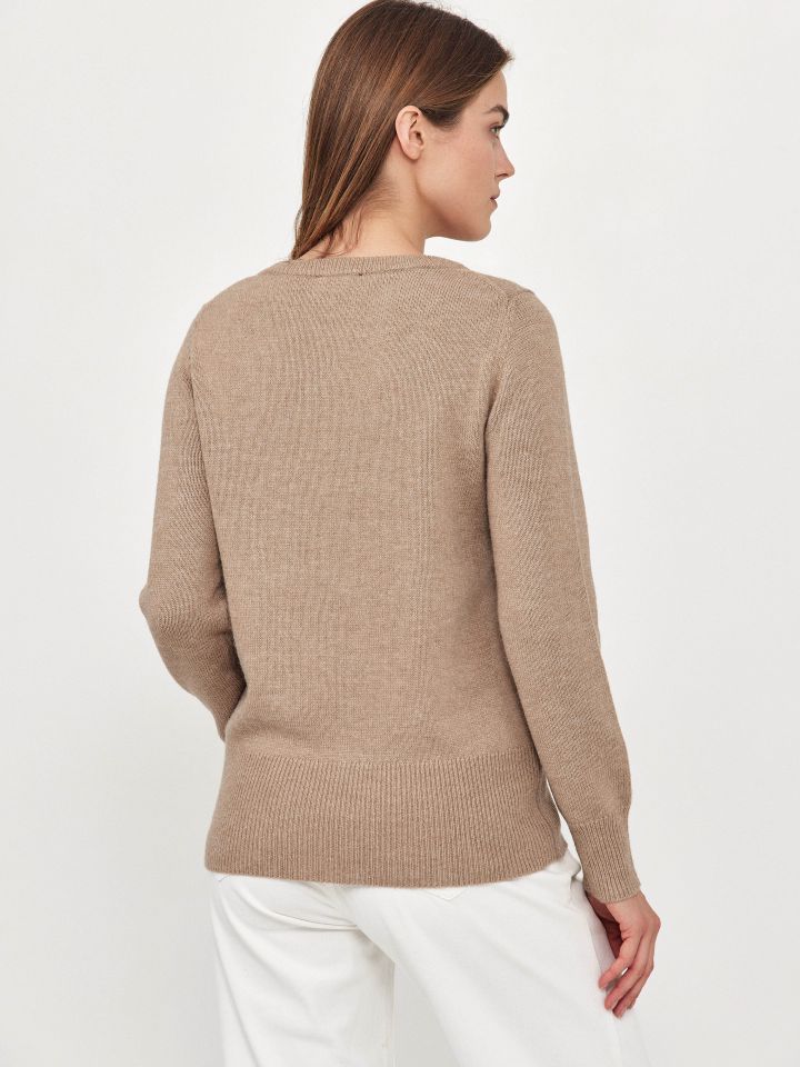 סריג  PROMO ITALY V בצבע קאמל