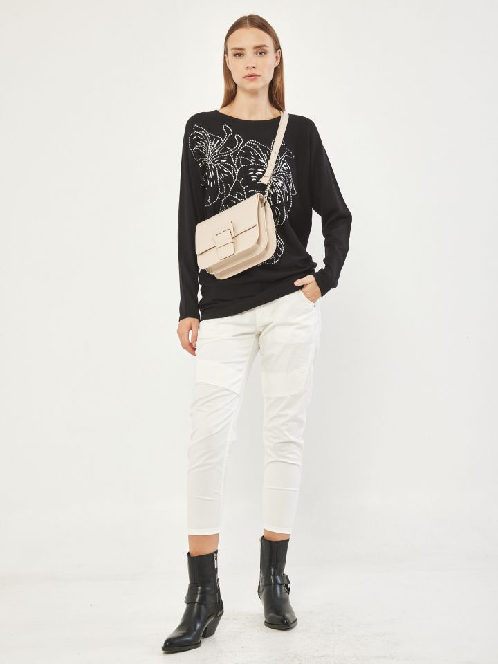 סריג ריקמות שנור פרחים בצבע שחור