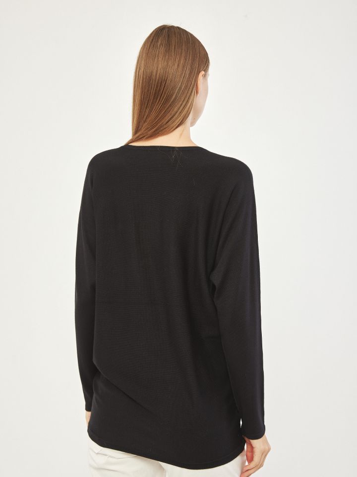 סריג ריקמות שנור פרחים בצבע שחור