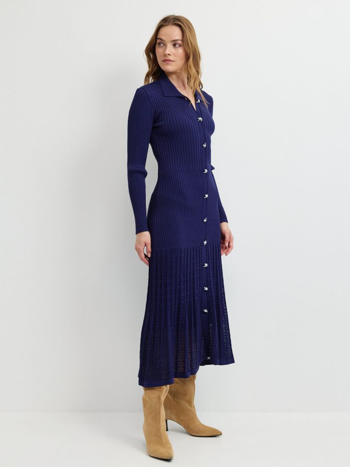 שמלה סריג כפתורים בצבע כחול מעושן