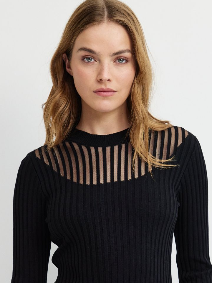 סריג שילוב פסים שקופים בצבע שחור