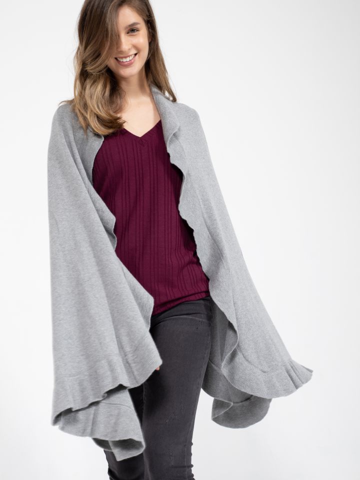 שאל סריג מלמלות בצבע אפור כסף