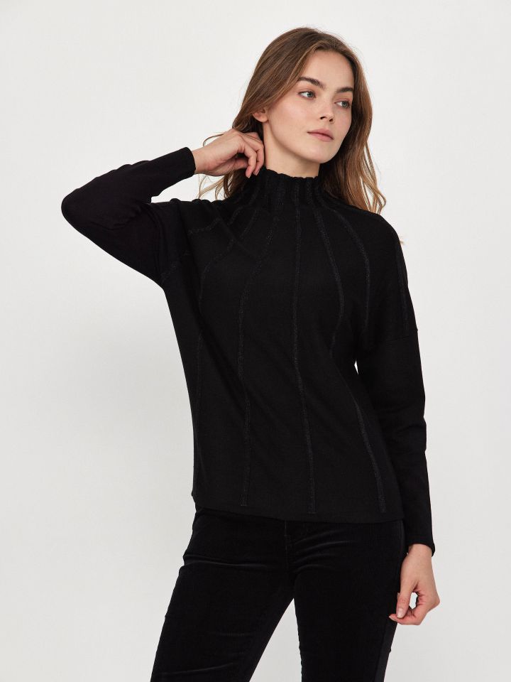 סריג עטלף פסי לורקס בצבע שחור