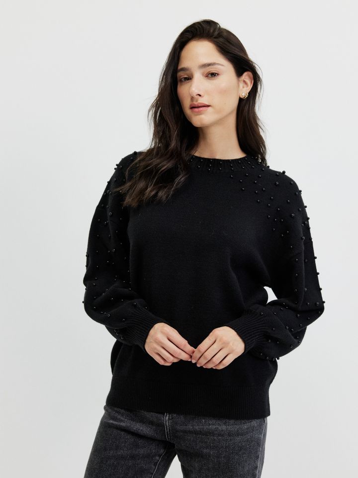 סריג פתח דמוי פנינים בצבע שחור