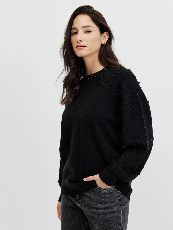 סריג פתח דמוי פנינים בצבע שחור