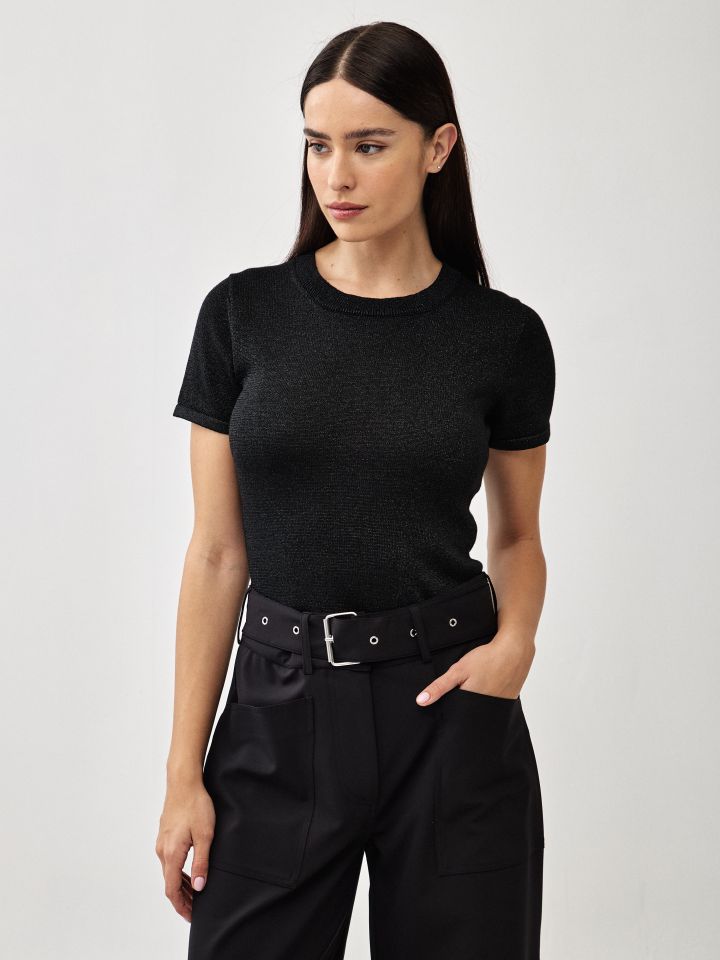 סריג לורקס חצי שרוול בצבע שחור