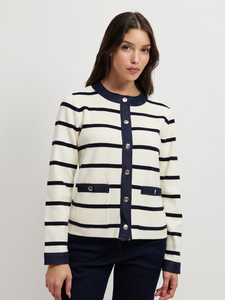 עליונית סריג פסים שילוב ג’ינס בצבע אופוויט